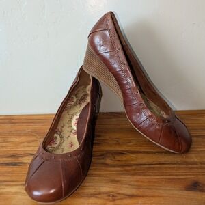 Seychelles Size 11 Brown‎ Leather Studded Wedge Heels Round Toe Pumps